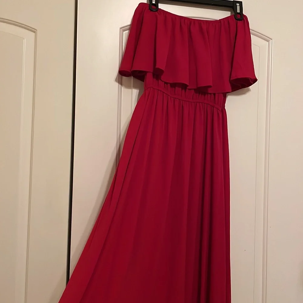 Maxi red dress - Picture 3 of 4